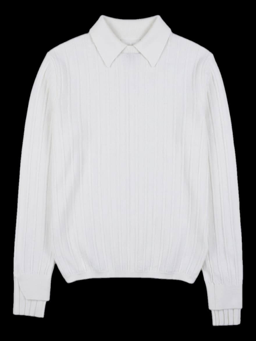 화이트 골지 카라 니트