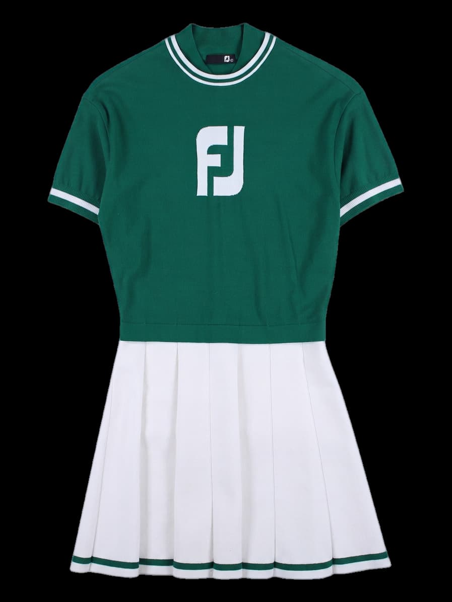 로고 포인트 반팔 니트 원피스