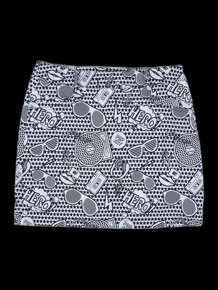 블랙 앤 화이트 팝아트 패턴 미니 스커트