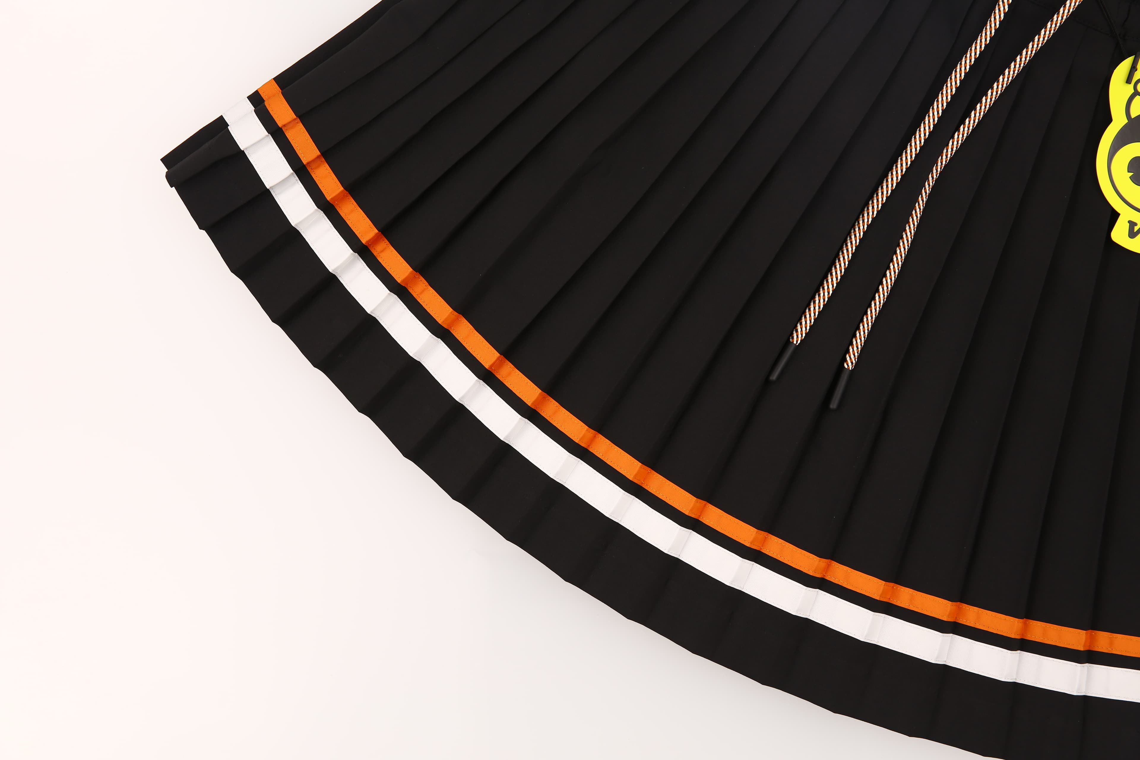 스트라이프 포인트 플리츠 스커트