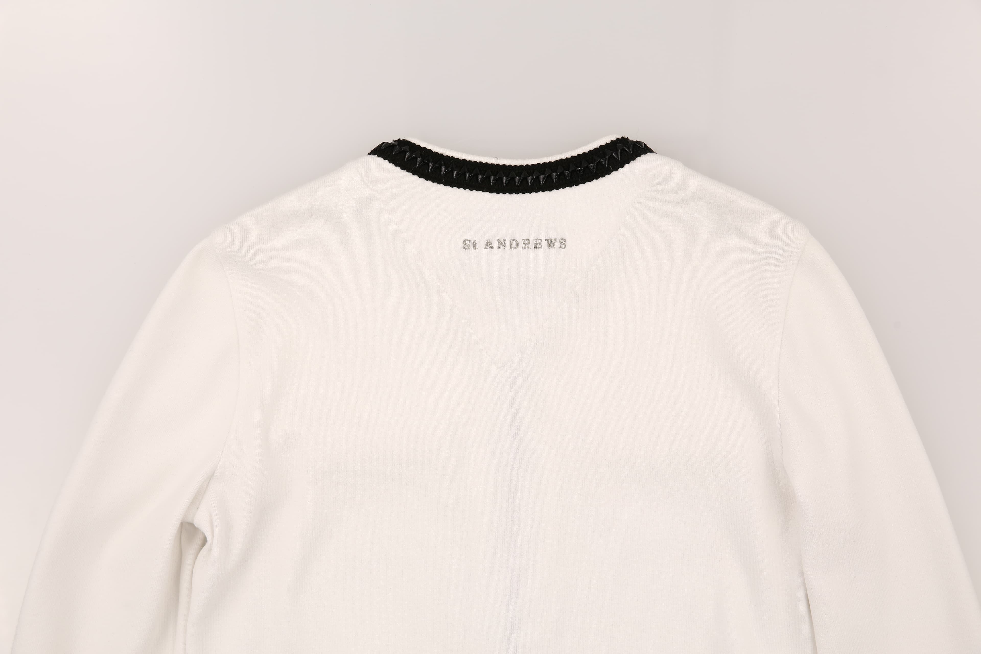 테잎 장식 라운드넥 집업 가디건