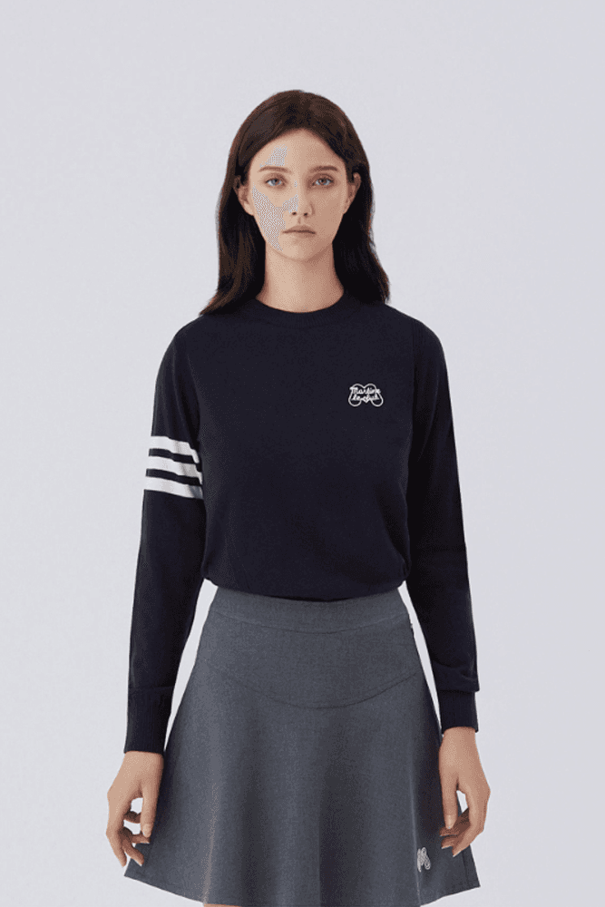 하트 라운드 넥 티셔츠