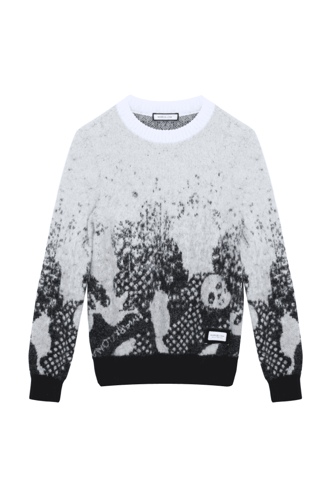 화이트 그라데이션 풀오버 니트