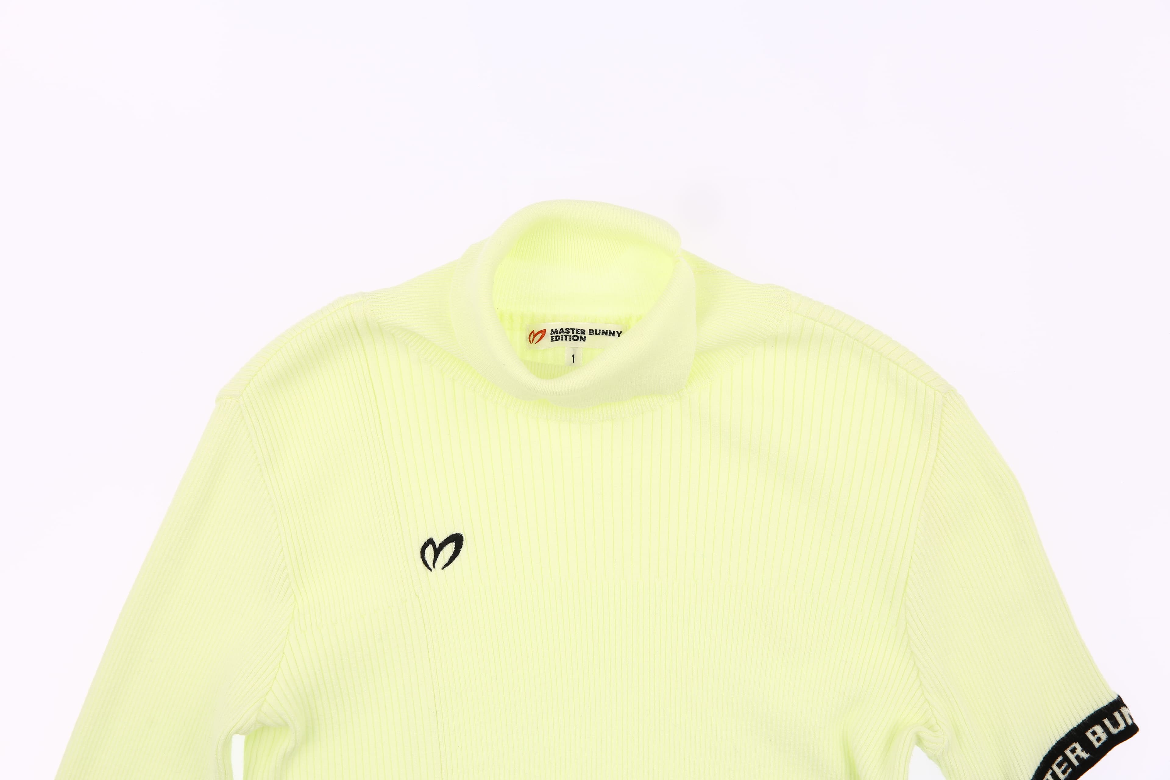 소매 절개 니트티