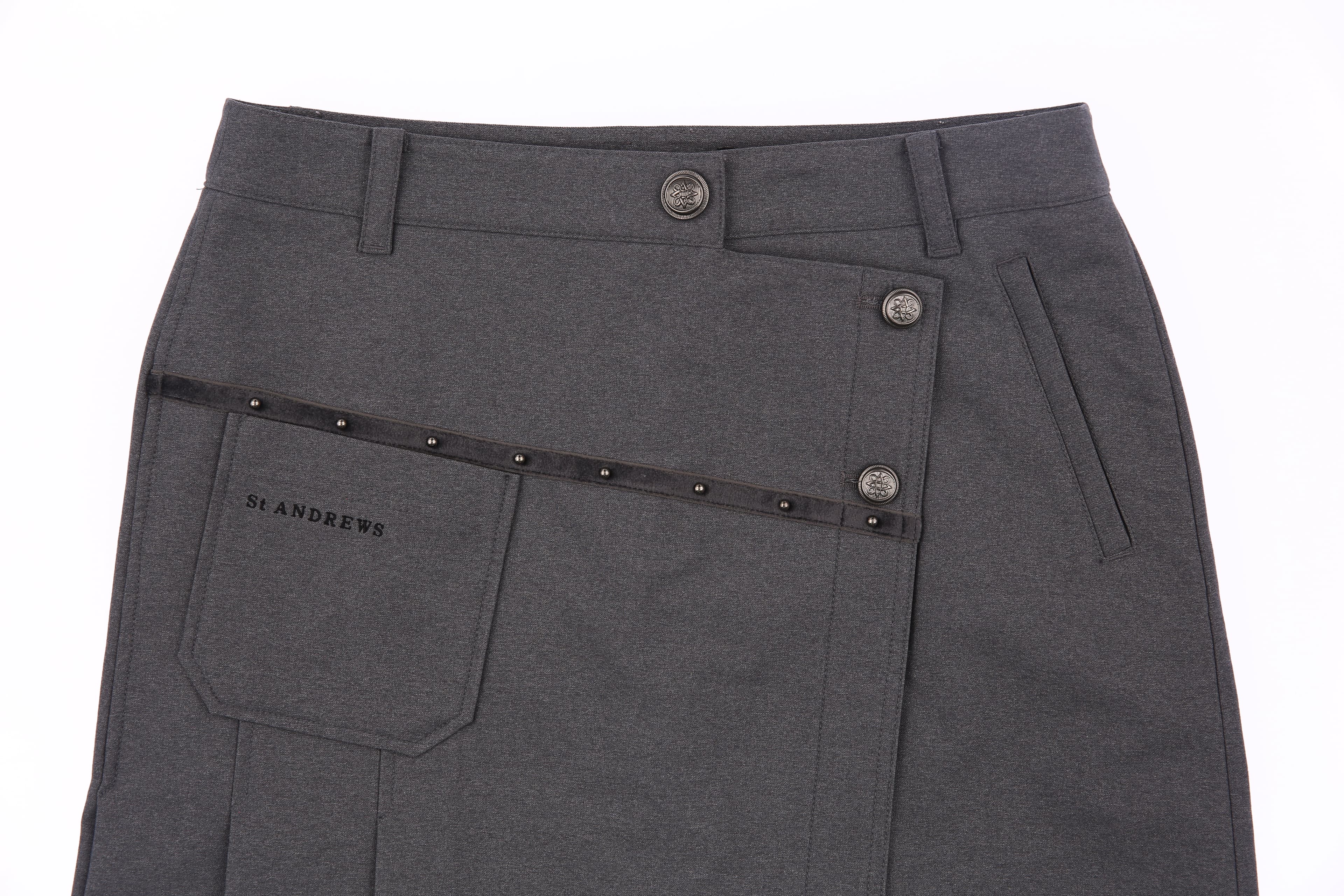 버튼 포인트 언발 스커트