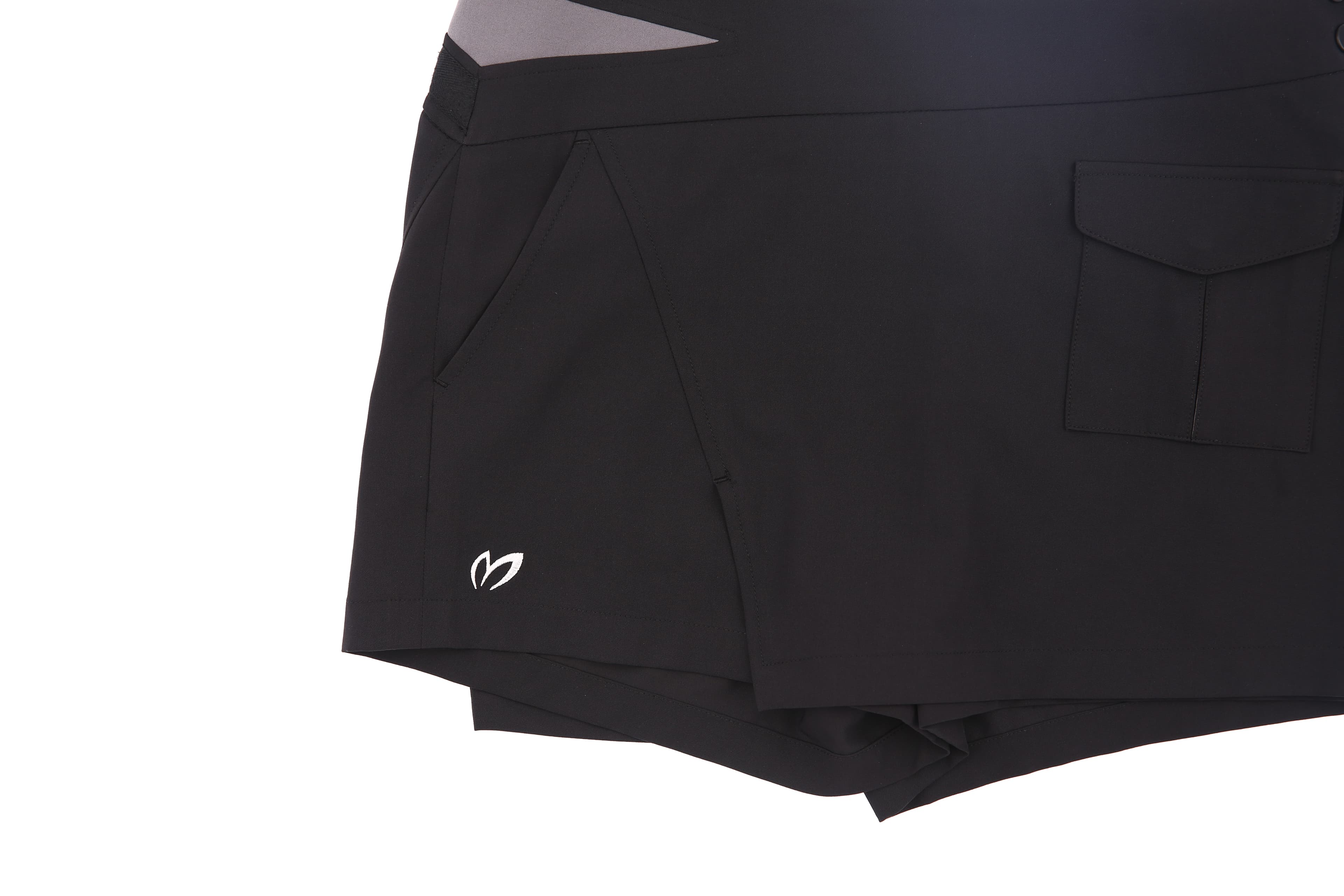 포켓 디테일 레이어드 숏