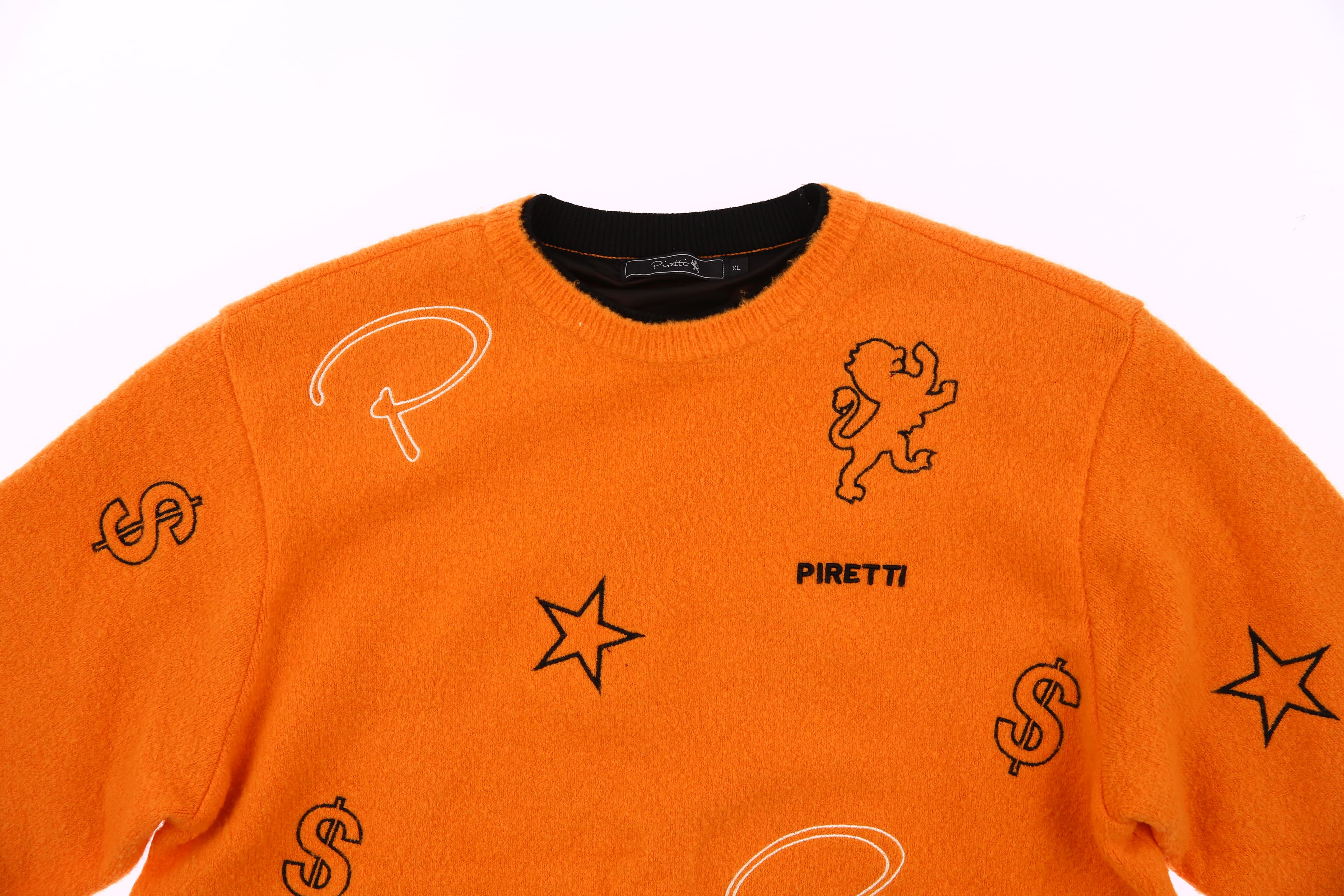 [남성] 훌 자수 니트 맨투맨