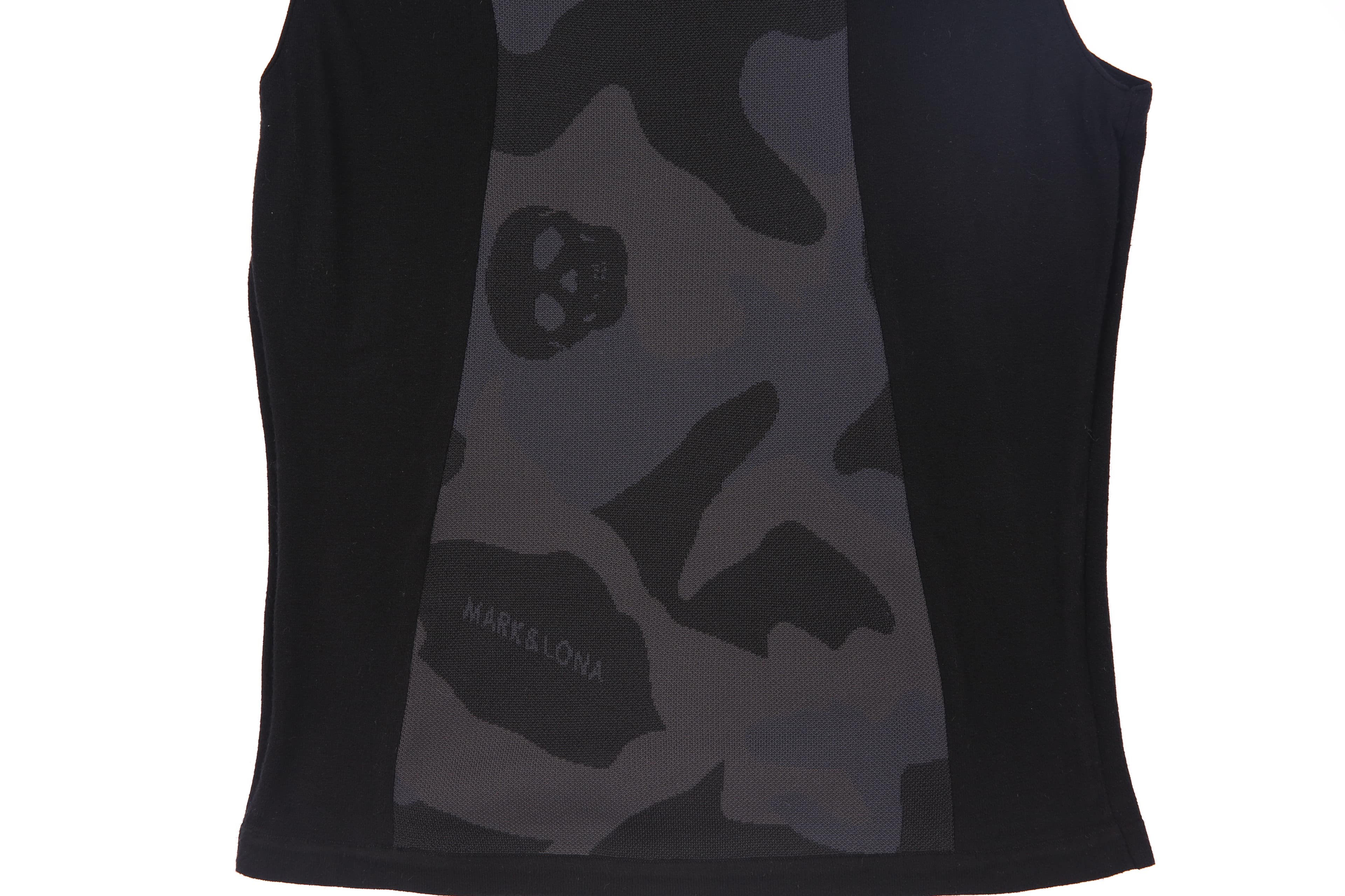  백 카모프린트 니트 베스트