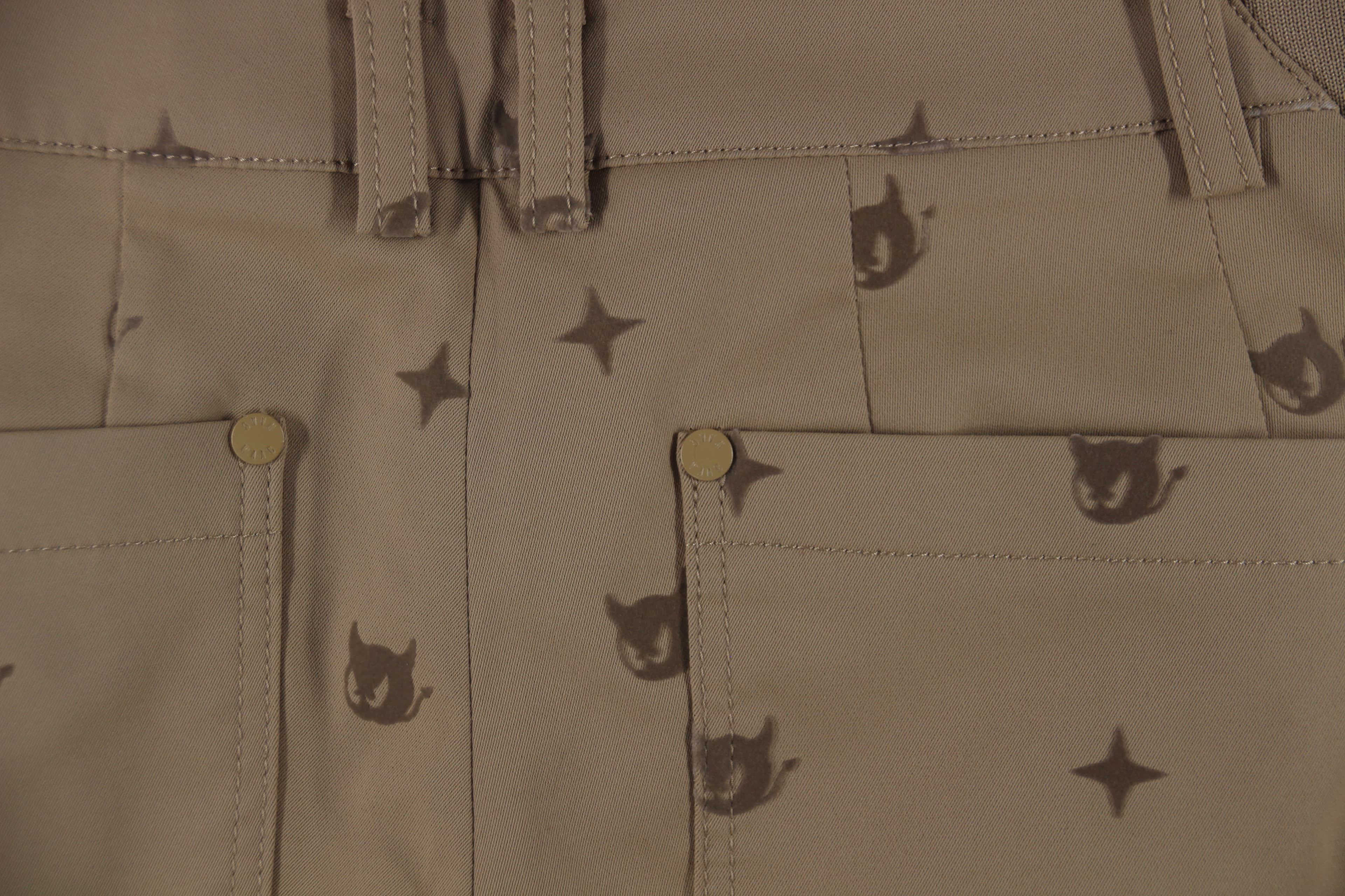  캐릭프린트 팬츠