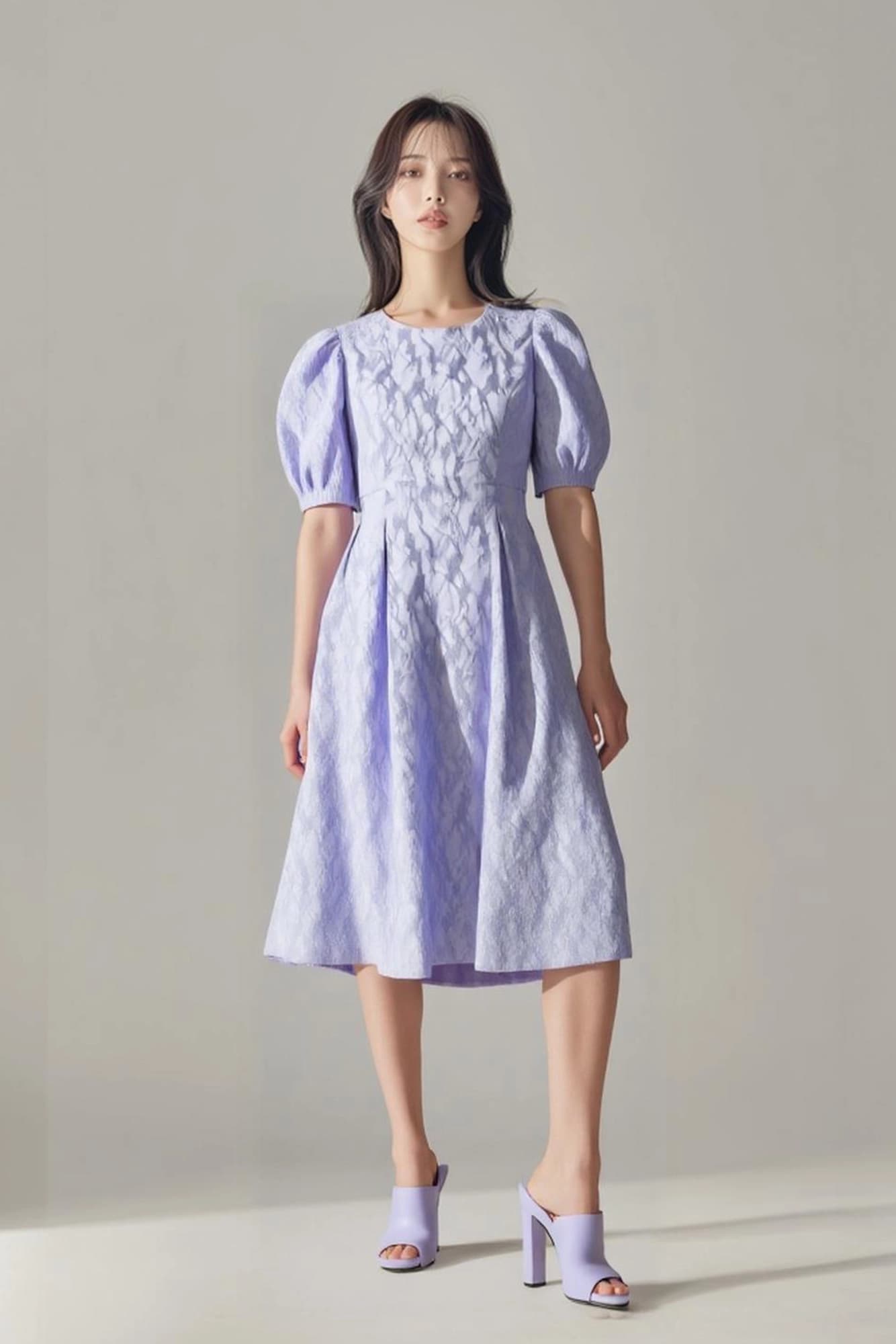 퍼프 소매 원피스