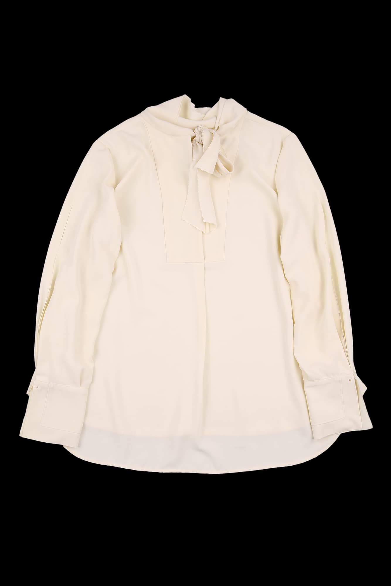 타이 디테일 블라우스