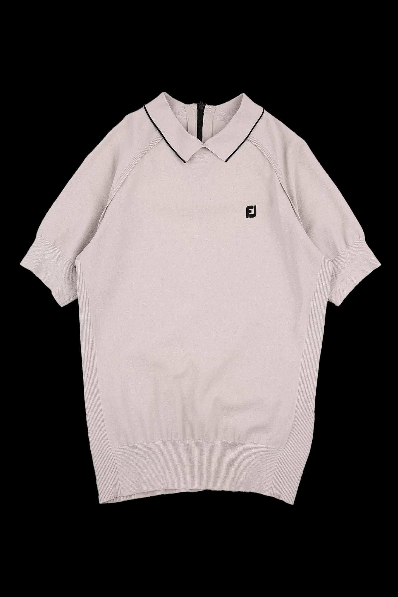 로고 카라 반팔 니트