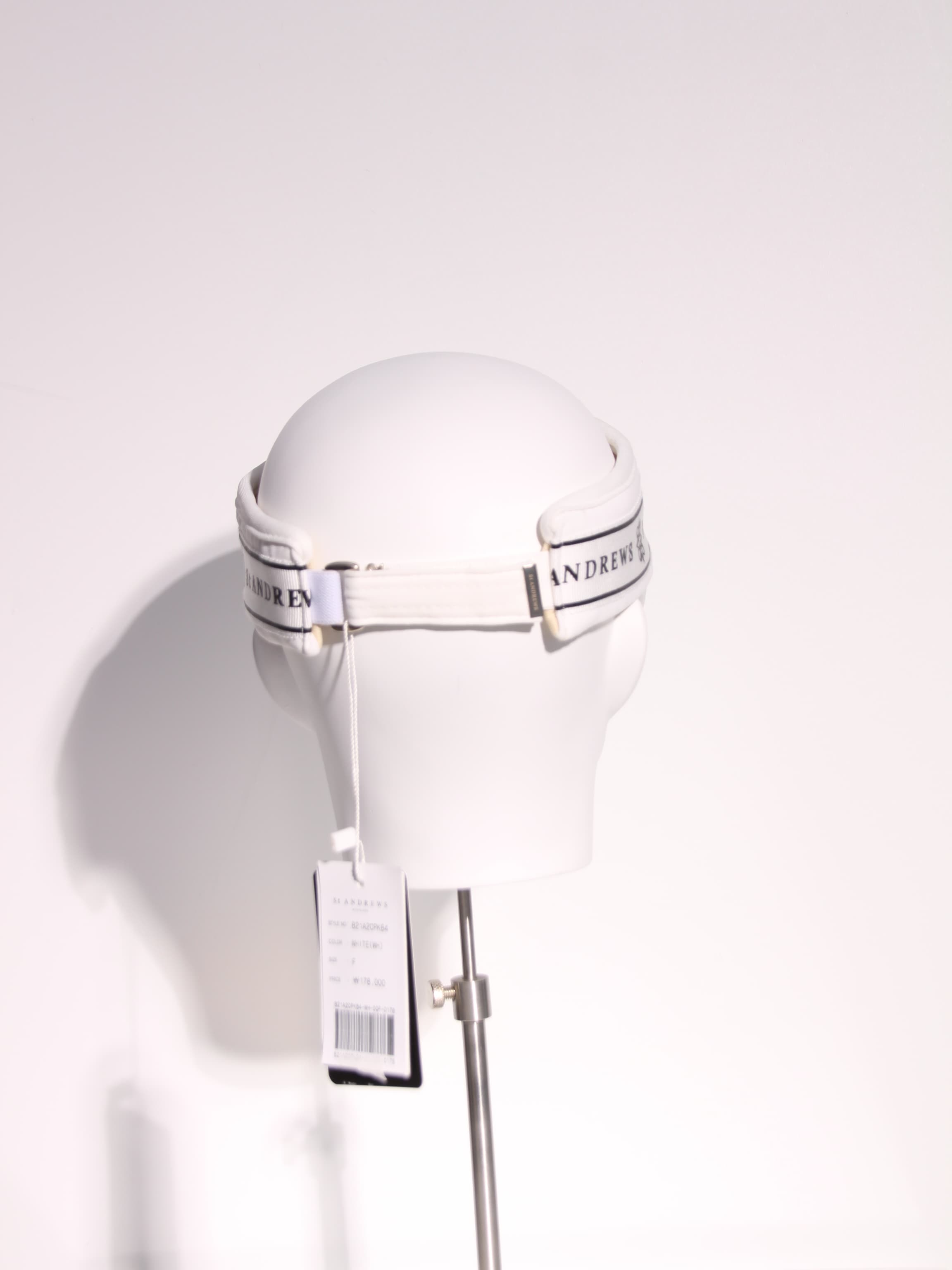 [새상품] 로고 라인 포인트 썬 캡