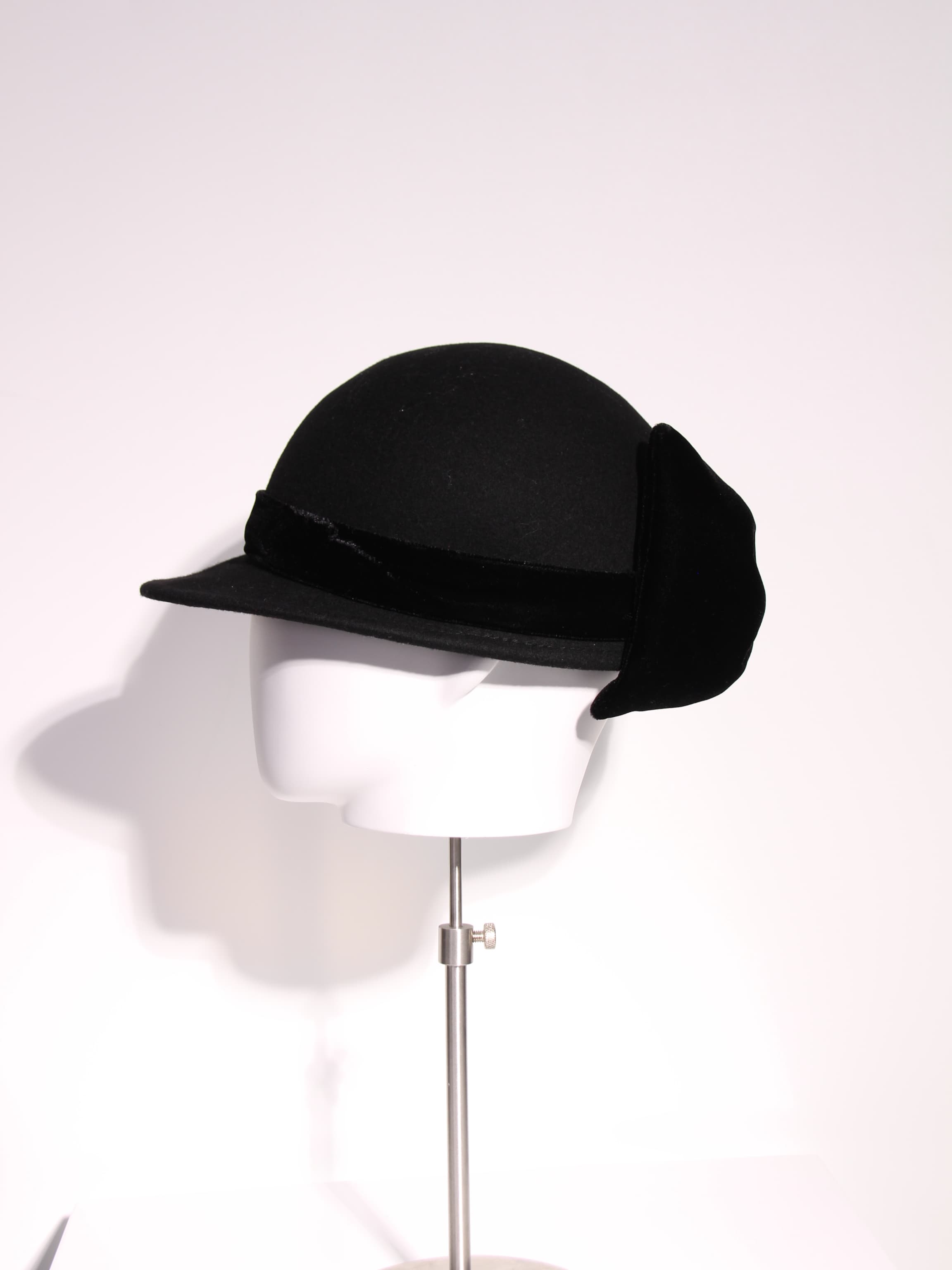 벨벳 리본 펠트 캡