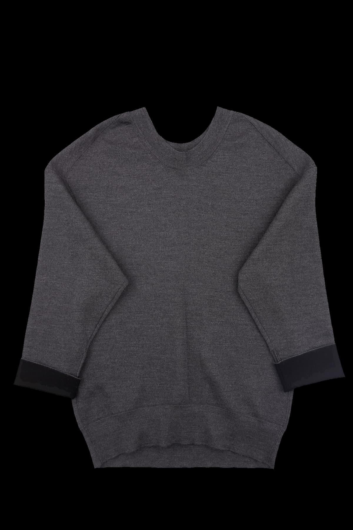 소매배색 긴팔 니트