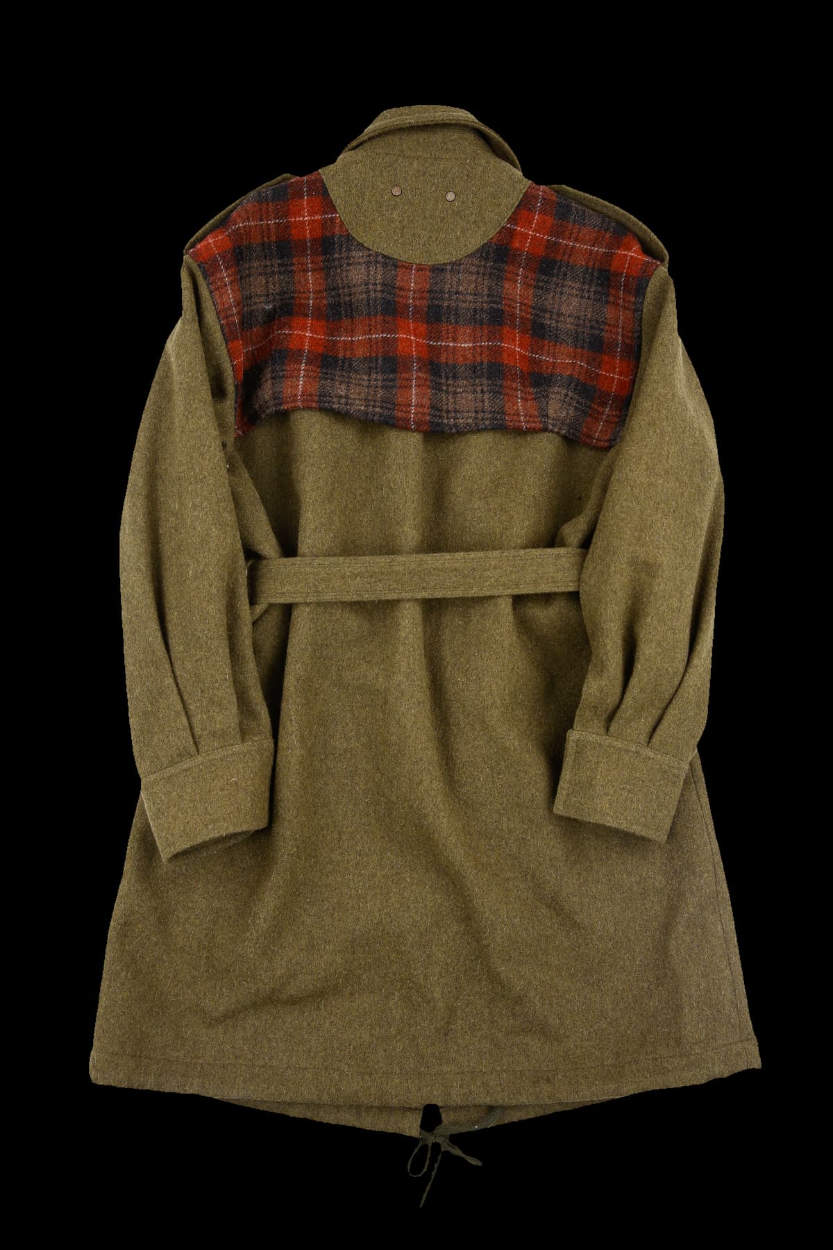 콘트라스트 밀리터리 울 코트