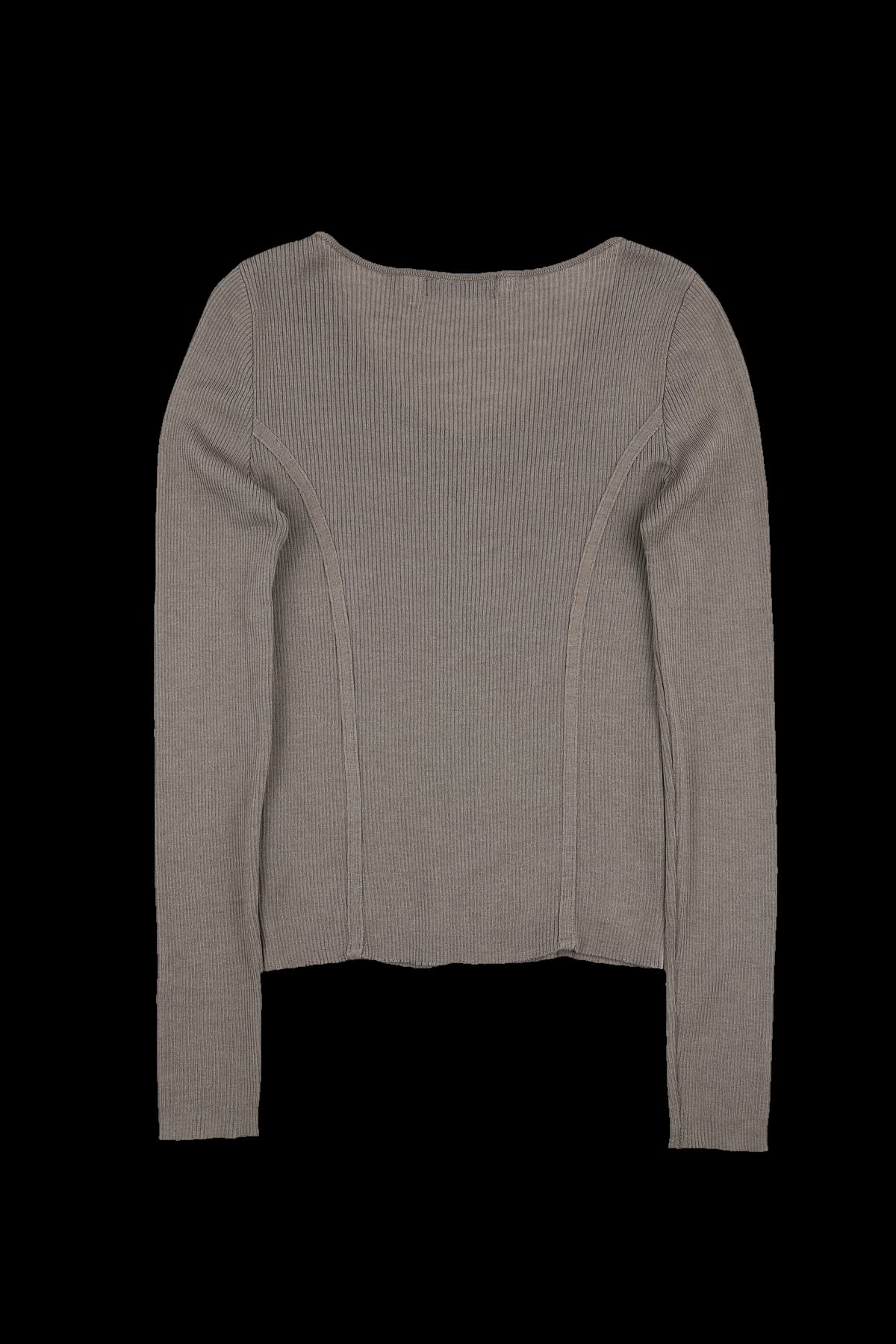 브이넥 긴팔 니트