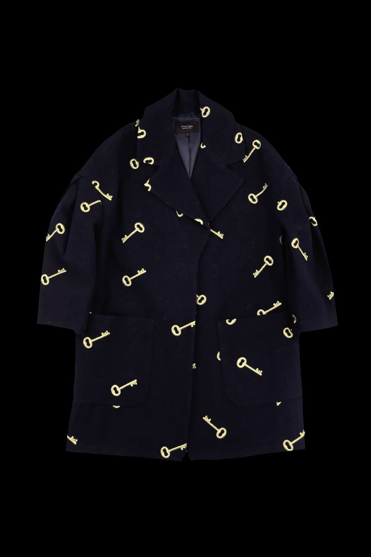 키패턴 카라 미디 코트 