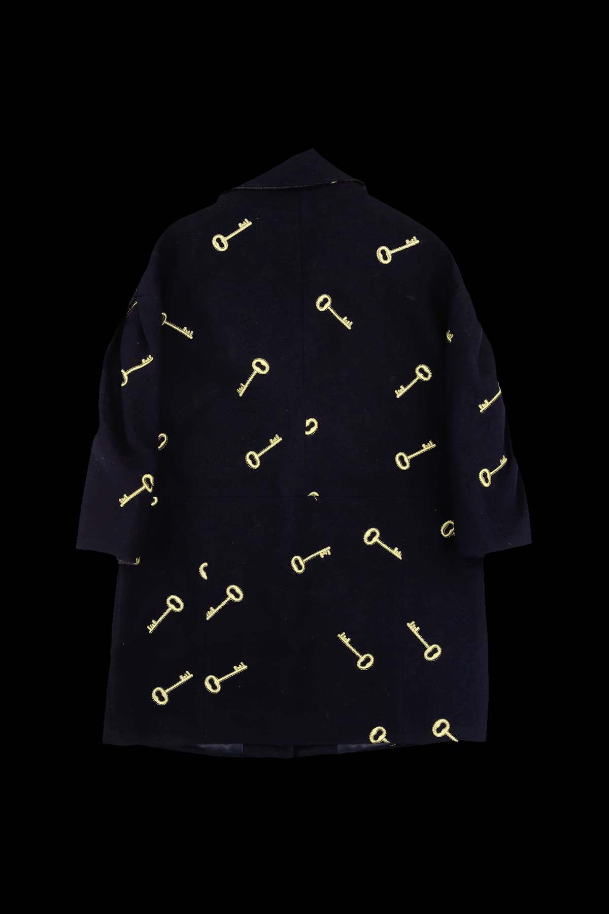 키패턴 카라 미디 코트 