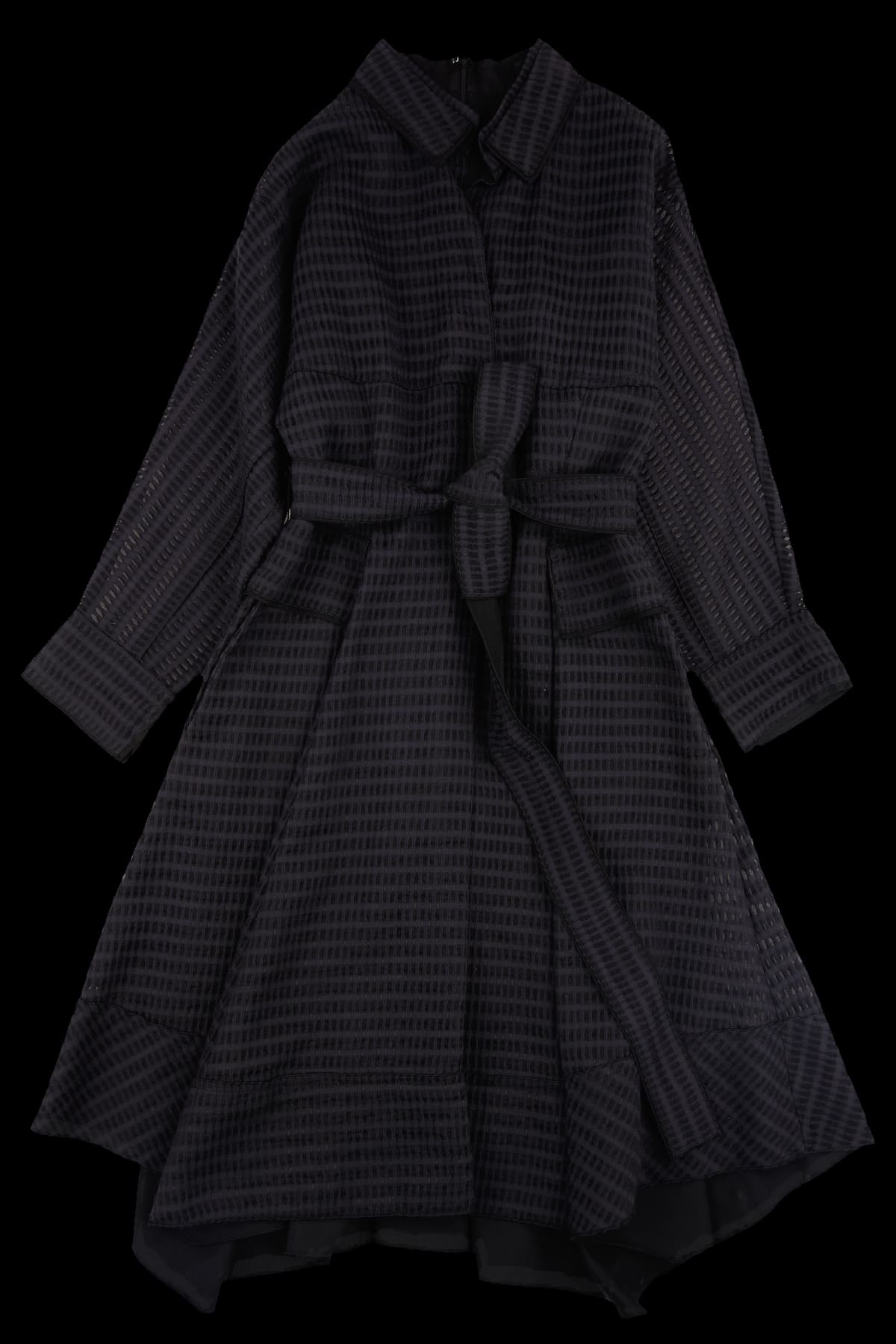 벨티드 카라 플레어 원피스