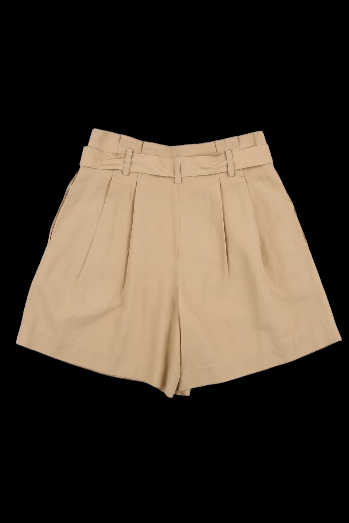 벨티드 핀턱 쇼츠