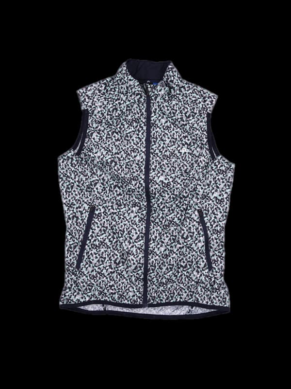 로고 패턴 베스트 집업