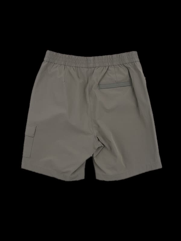 로고 포켓 반바지