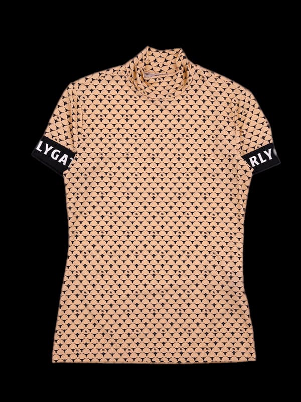 로고 패턴 하이넥 반팔