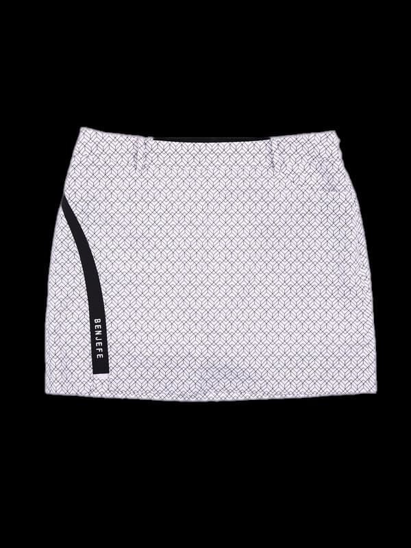 로고 패턴 트임 스커트