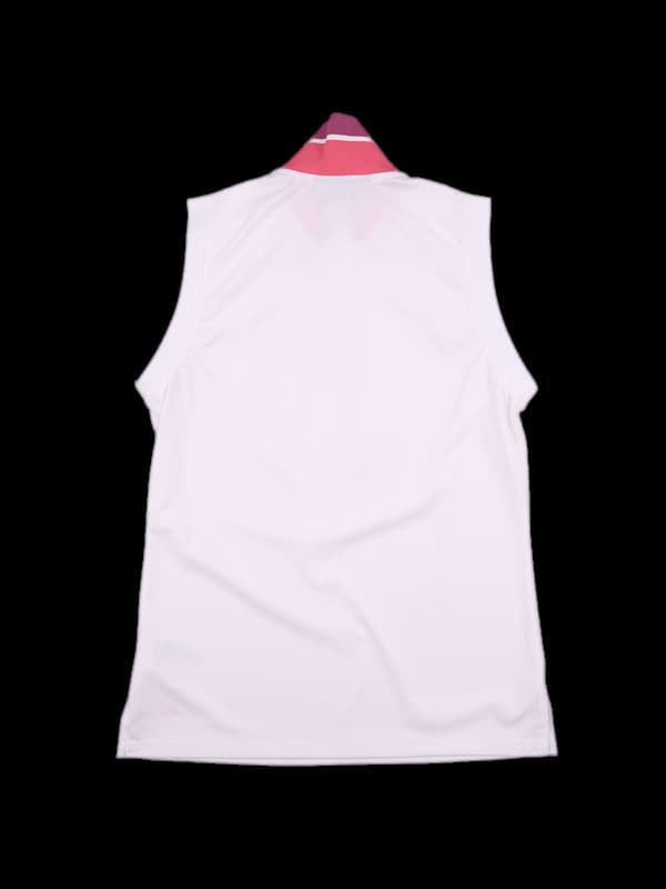 카라 민소매 하프집업 