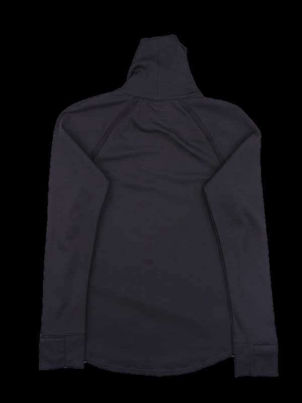 썸홀 긴팔 티셔츠