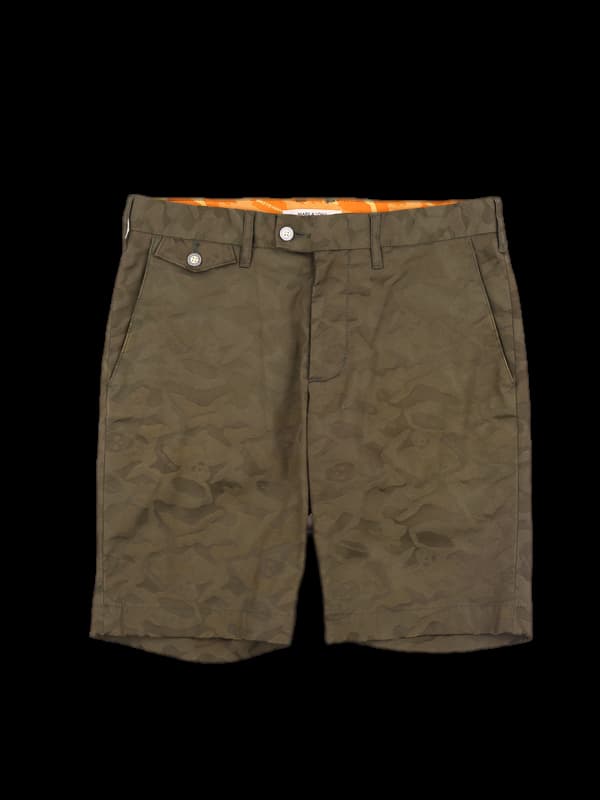 로고 패턴 반바지 