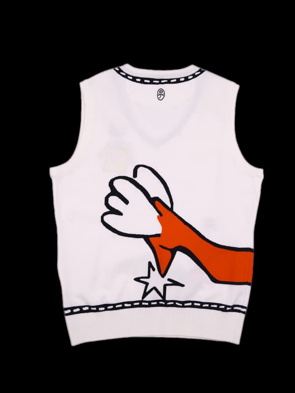 브이넥 자수 니트 베스트