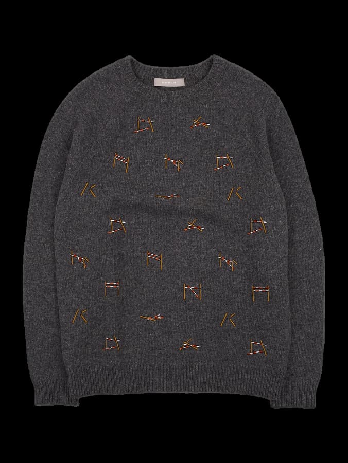 자수 장식 니트