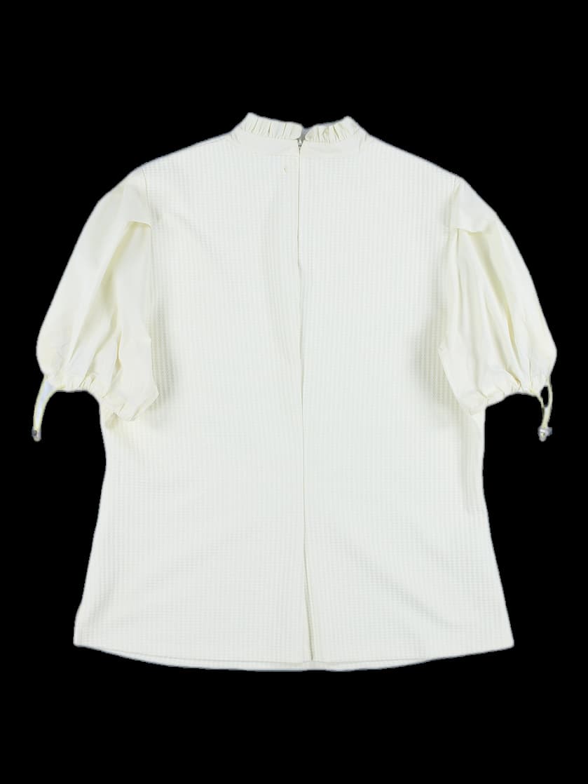 여성 반팔카라티