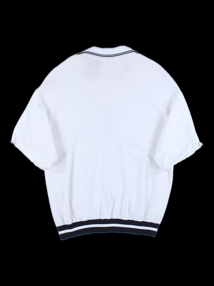 여성 반팔카라티