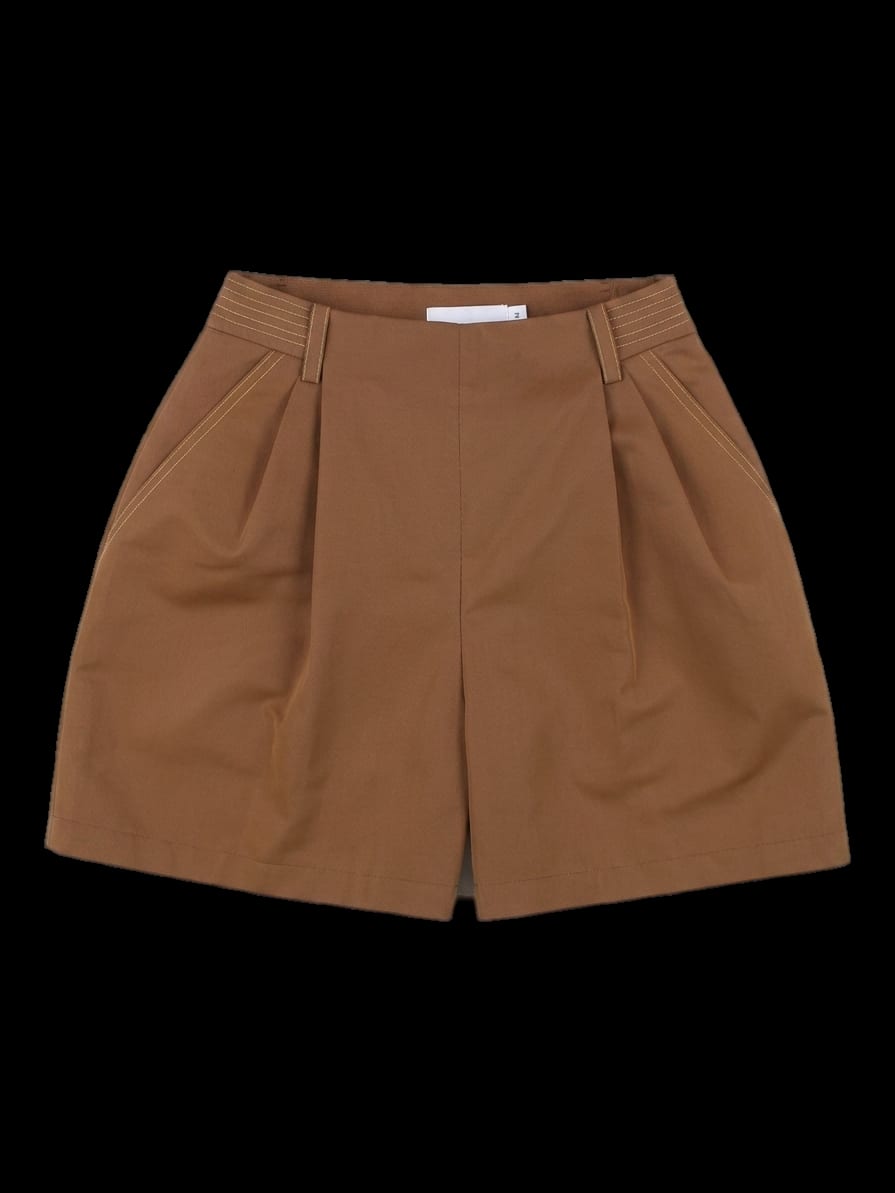 브라운 핀턱 쇼츠