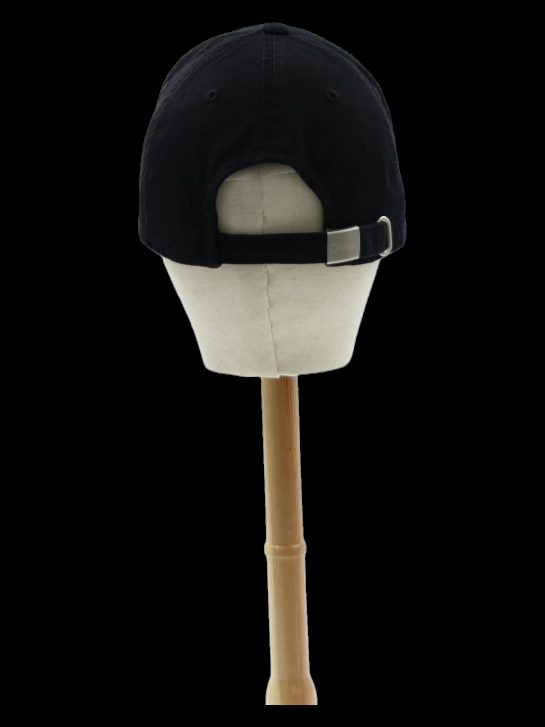 블랙 로고 자수 볼캡
