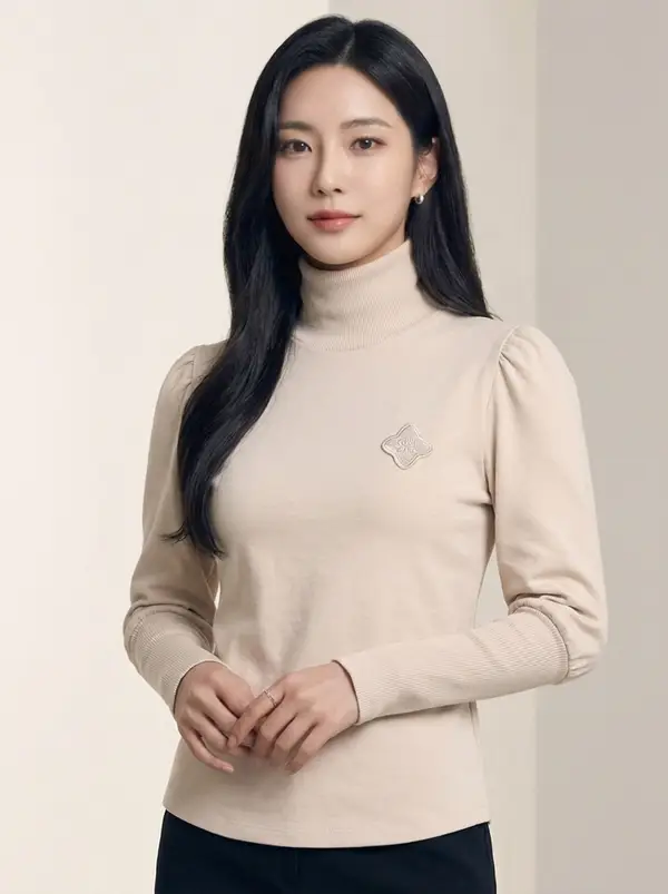 베이지 터틀넥 퍼프 소매 긴팔 티셔츠